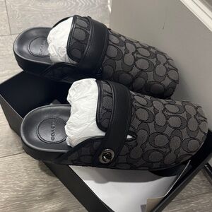 Coach Signature Black/Charcoal Clogs